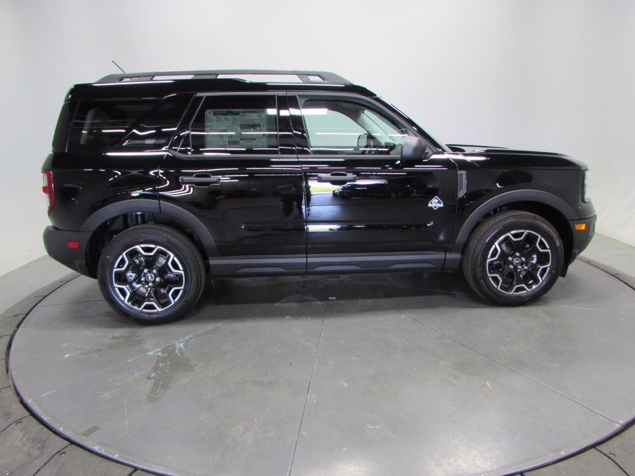 2026 Shadow Black Ford Bronco Sport Outer Banks 4X4 SUV