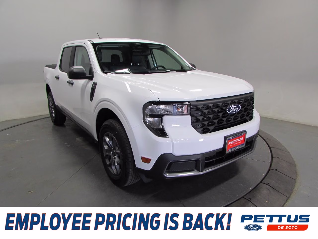 2026 Oxford White Ford Maverick XLT FWD Truck