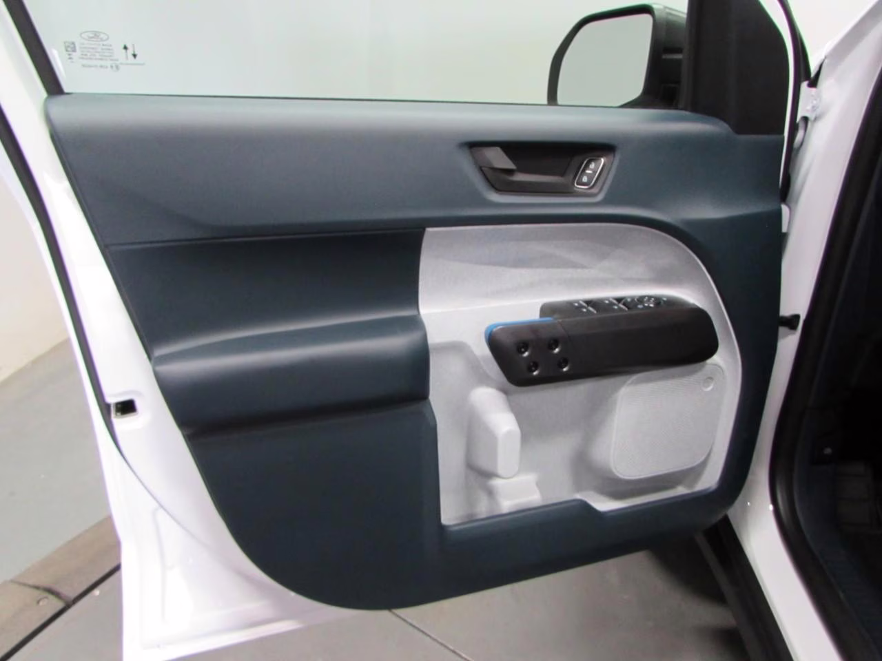 2026 Oxford White Ford Maverick XLT FWD Truck