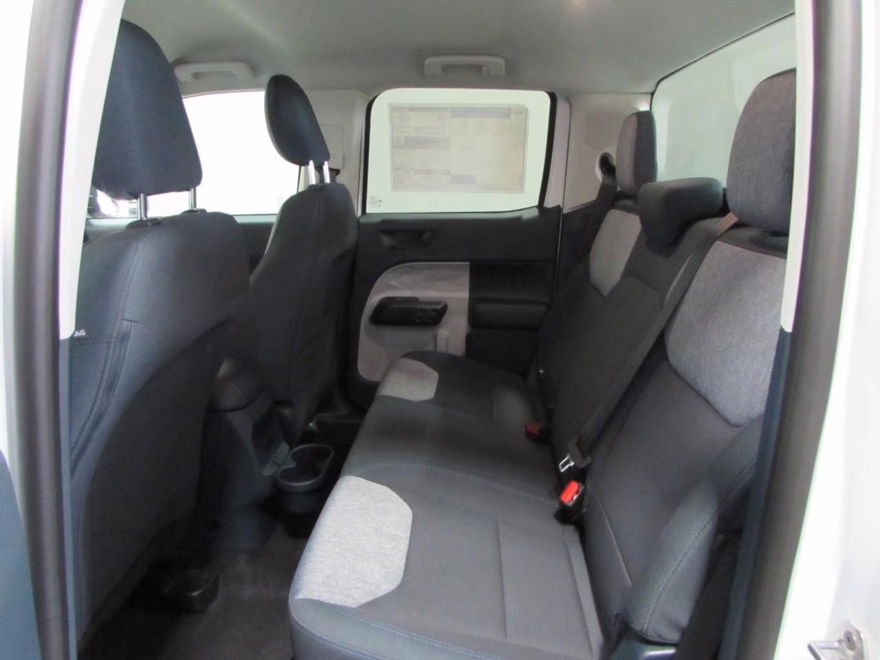 2026 Oxford White Ford Maverick XLT FWD Truck