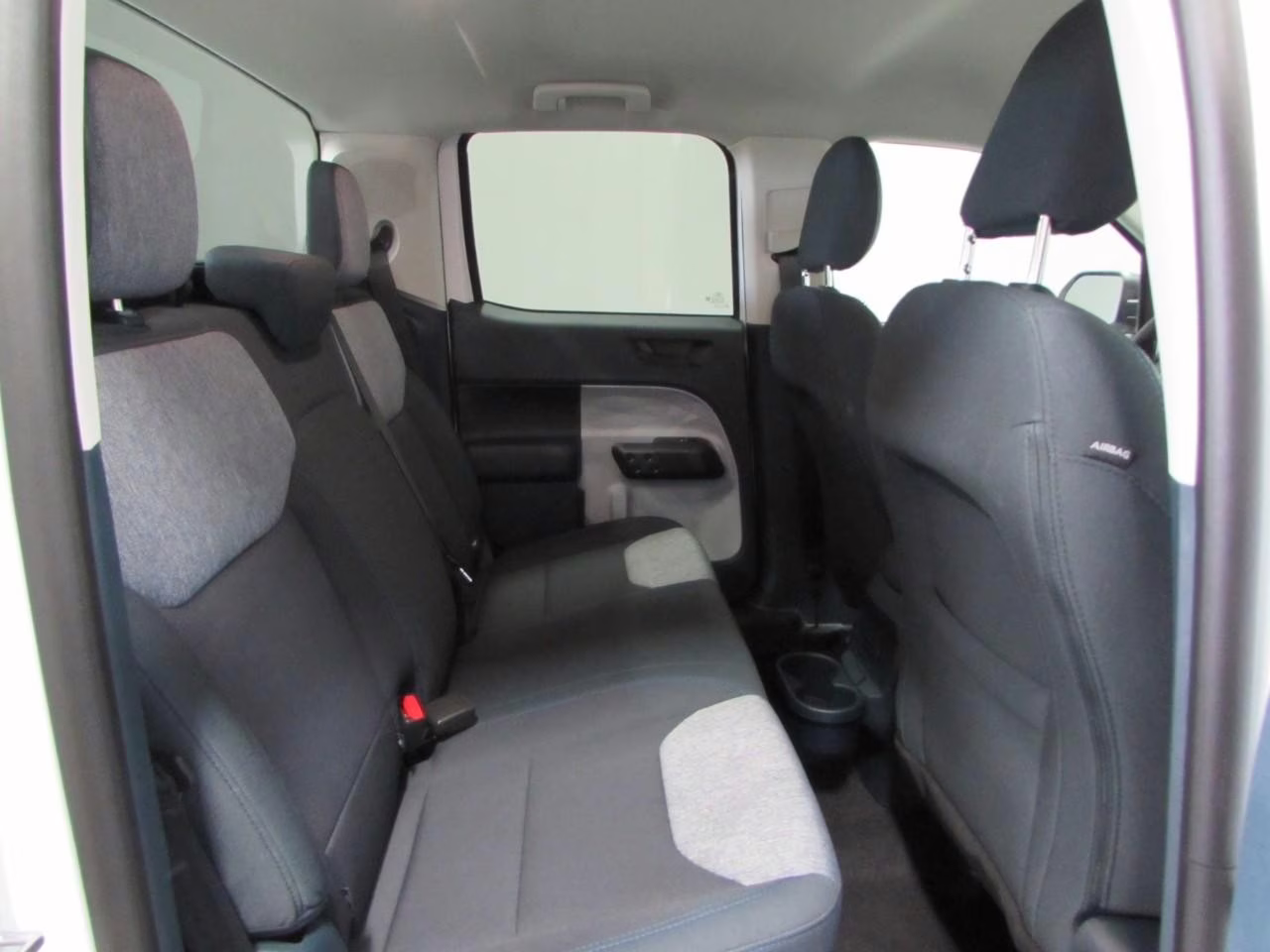 2026 Oxford White Ford Maverick XLT FWD Truck
