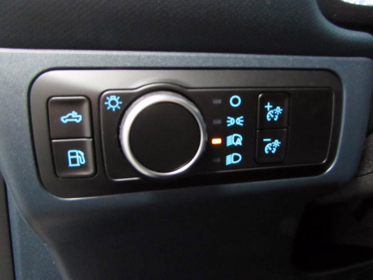 2026 Oxford White Ford Maverick XLT FWD Truck