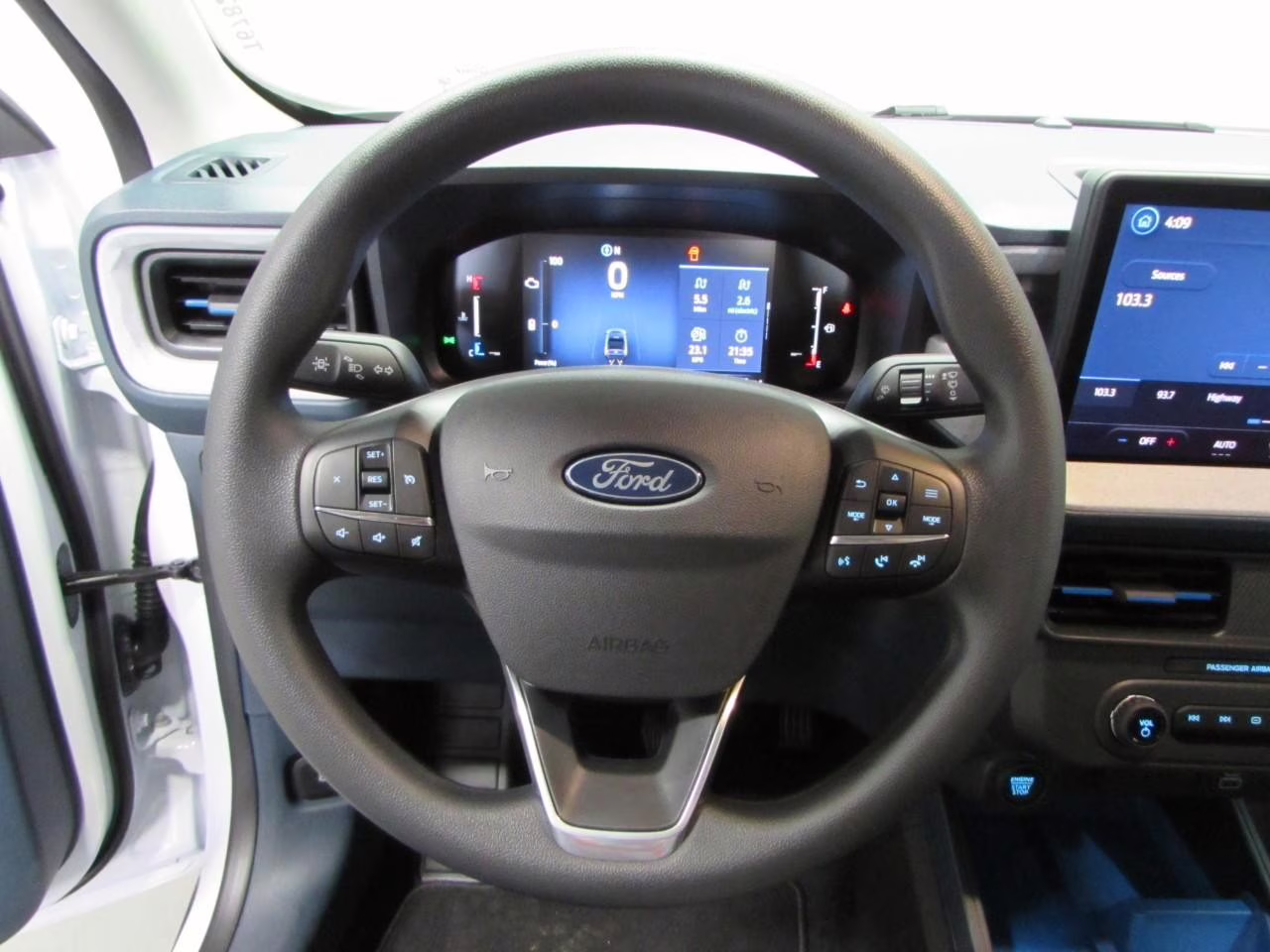 2026 Oxford White Ford Maverick XLT FWD Truck