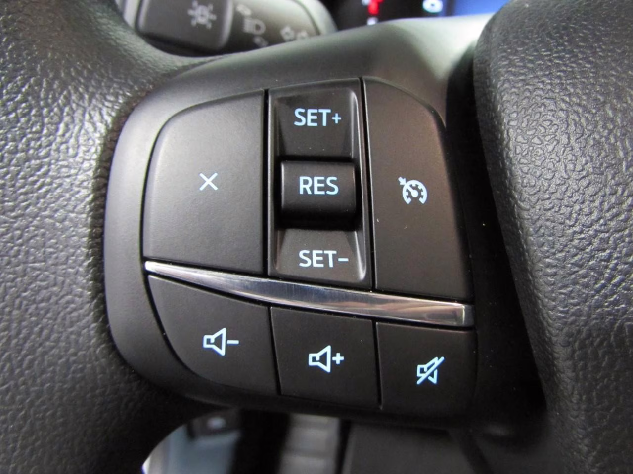 2026 Oxford White Ford Maverick XLT FWD Truck