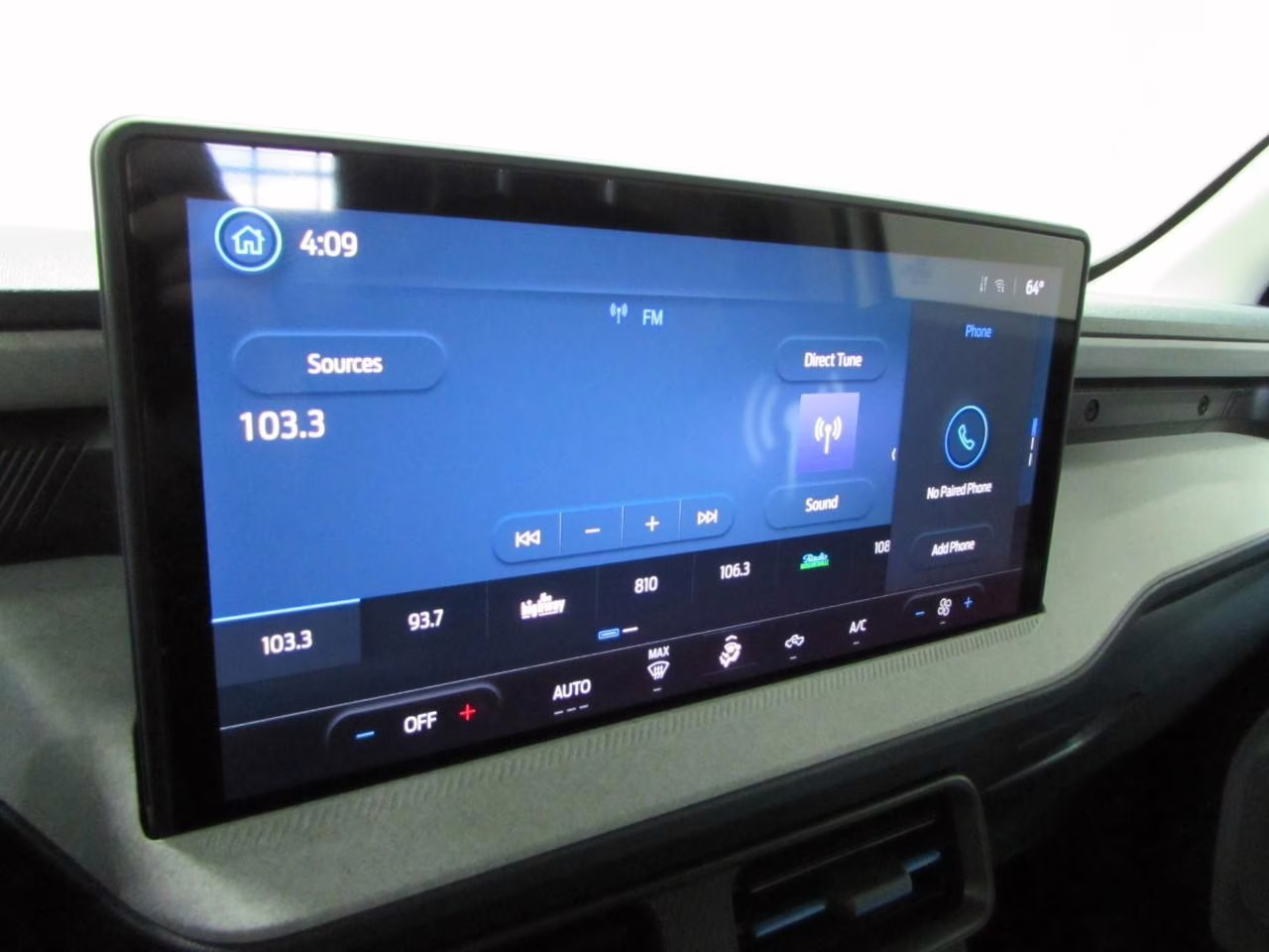 2026 Oxford White Ford Maverick XLT FWD Truck