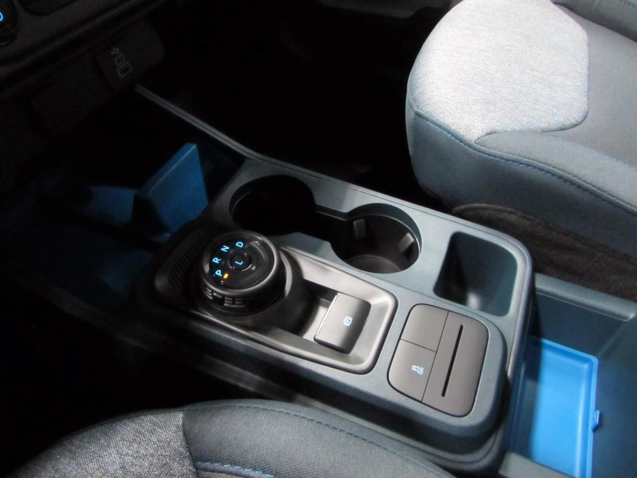 2026 Oxford White Ford Maverick XLT FWD Truck