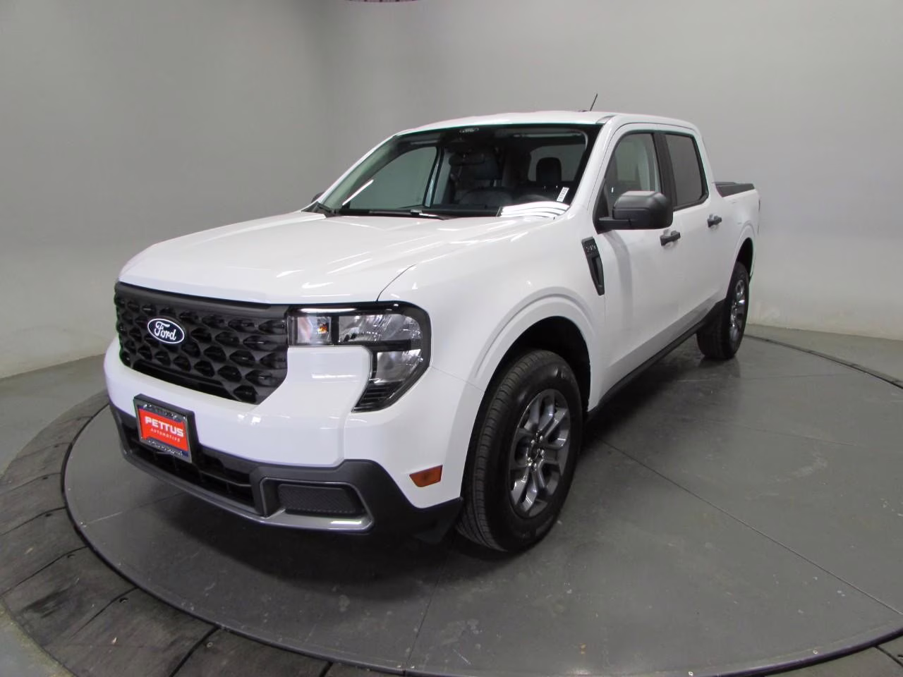 2026 Oxford White Ford Maverick XLT FWD Truck