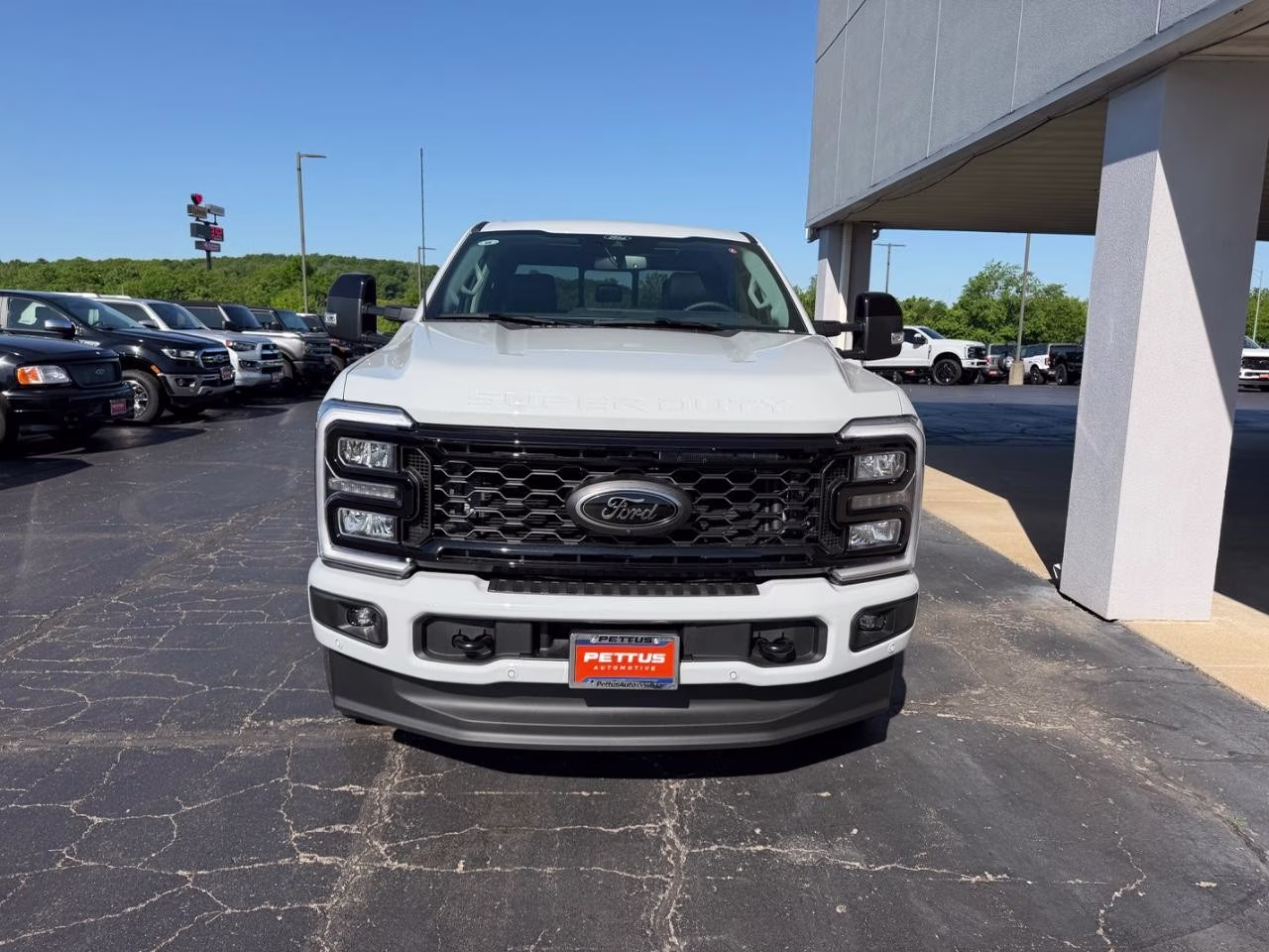 2026 Avalanche Ford Super Duty F-250 SRW 4X4 Truck