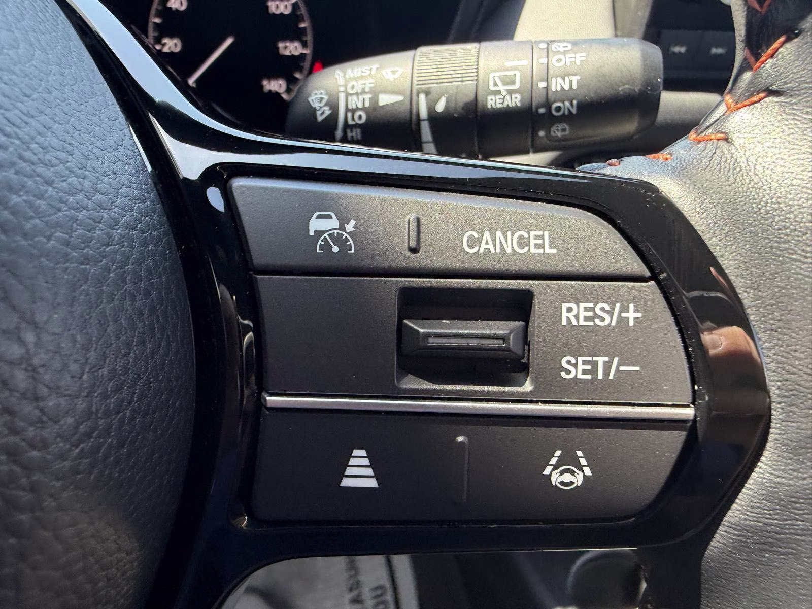 2025 Platinum White Pearl Honda HR-V Sport AWD SUV