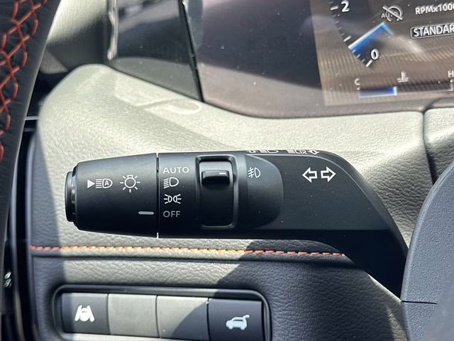 2025 Aspen White Tricoat/Super Black Nissan Armada PRO-4X 4X4 SUV