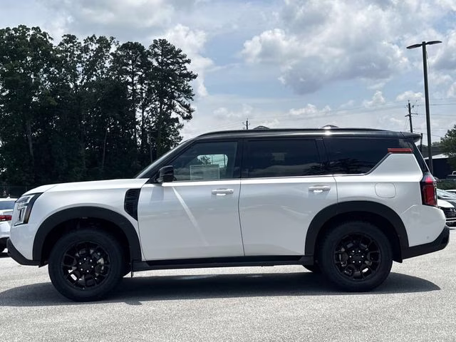 2025 Aspen White Tricoat/Super Black Nissan Armada PRO-4X 4X4 SUV