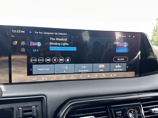 2025 Aspen White Tricoat/Super Black Nissan Armada PRO-4X 4X4 SUV