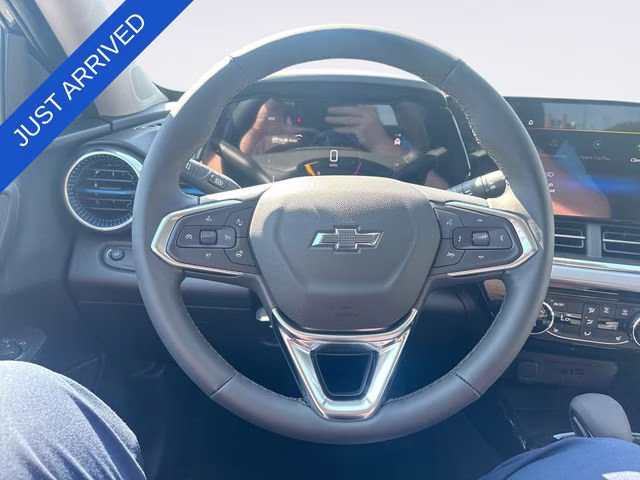 2026 Mosaic Black Metallic Chevrolet Trax LT FWD SUV