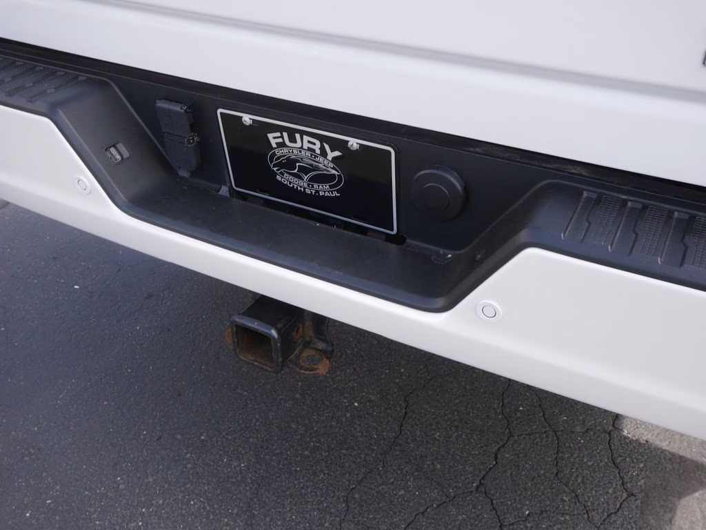 2022 Iridescent Pearl Tricoat Chevrolet Silverado 3500HD High Country 4X4 Truck