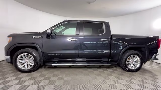 2020 Carbon Black Metallic GMC Sierra 1500 SLT 4X4 Truck