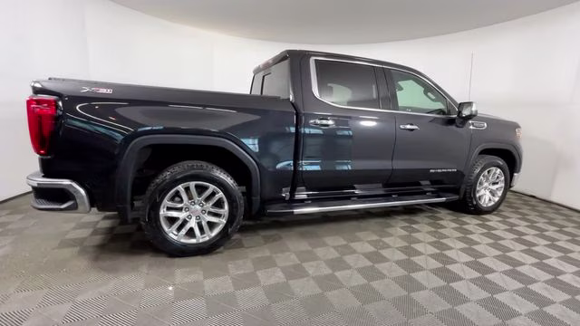 2020 Carbon Black Metallic GMC Sierra 1500 SLT 4X4 Truck
