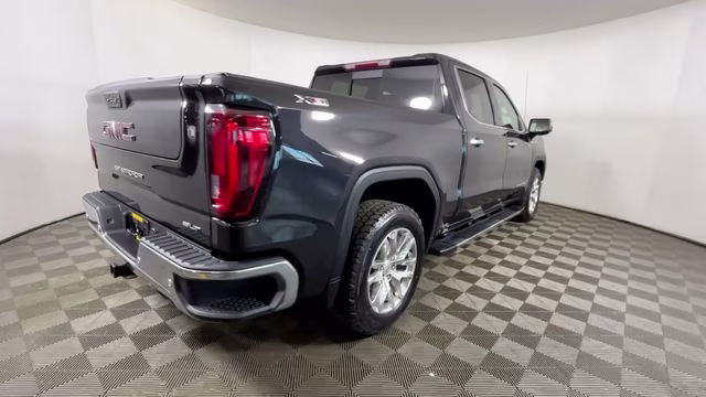 2020 Carbon Black Metallic GMC Sierra 1500 SLT 4X4 Truck