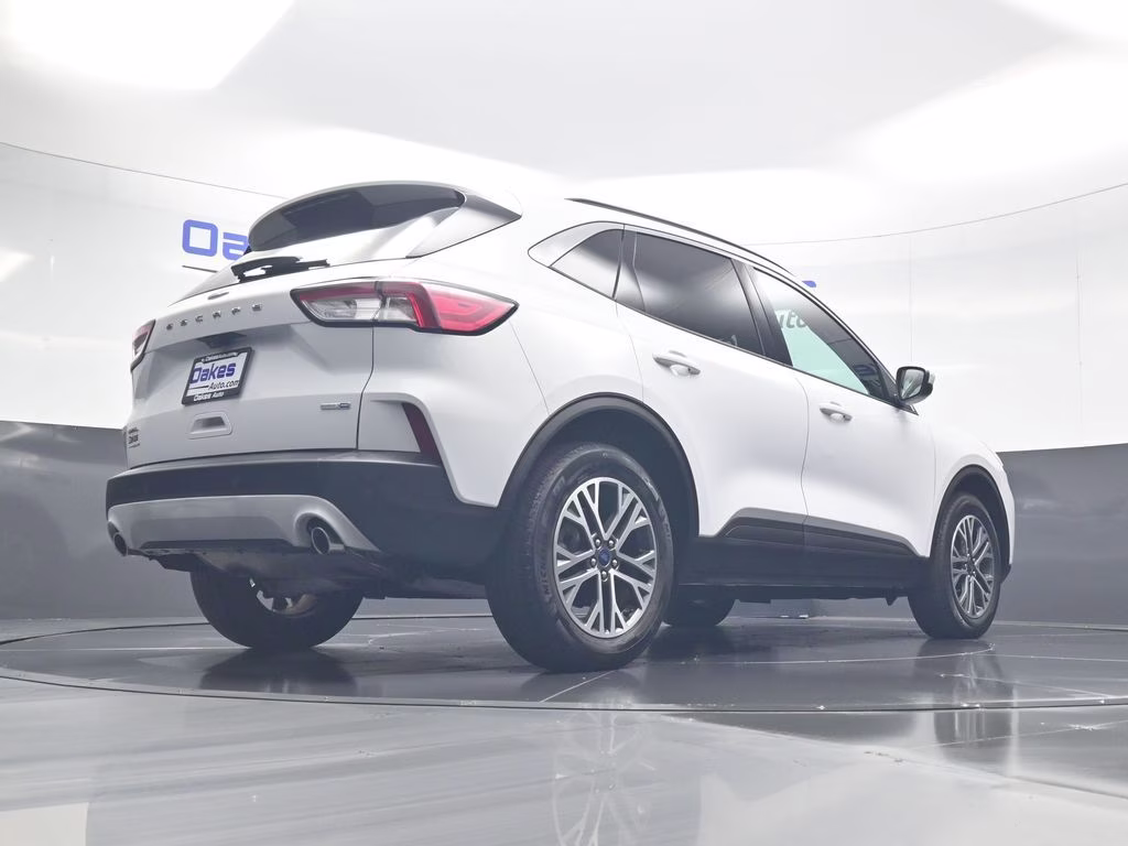 2020 Oxford White Ford Escape SEL AWD SUV