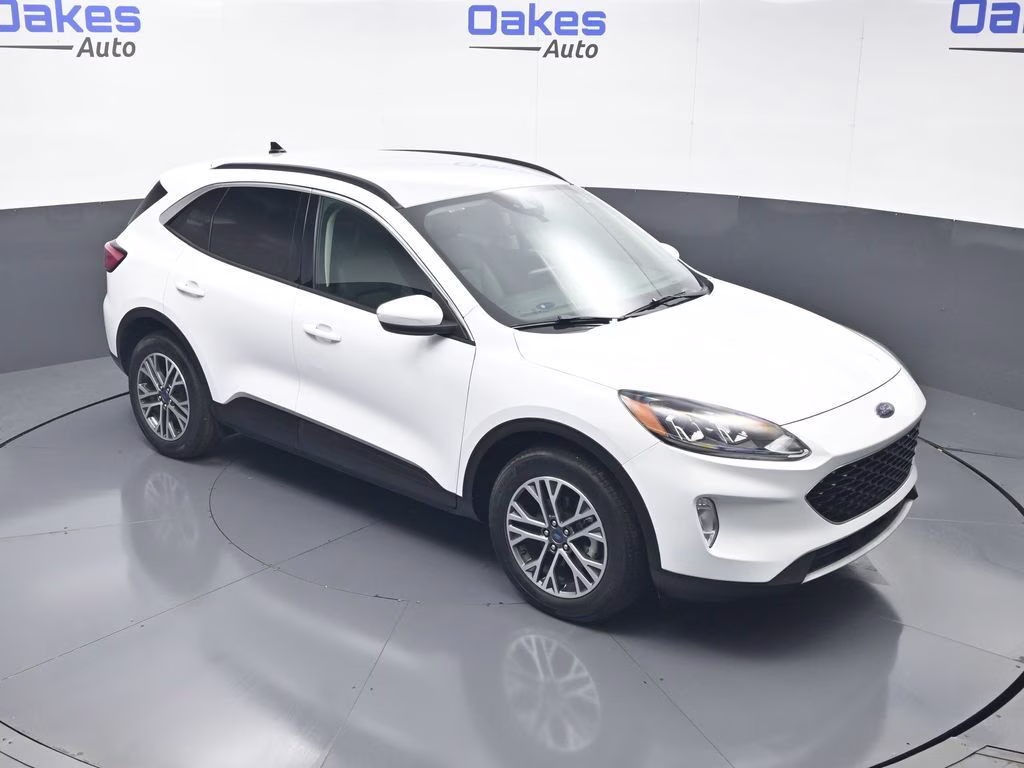 2020 Oxford White Ford Escape SEL AWD SUV