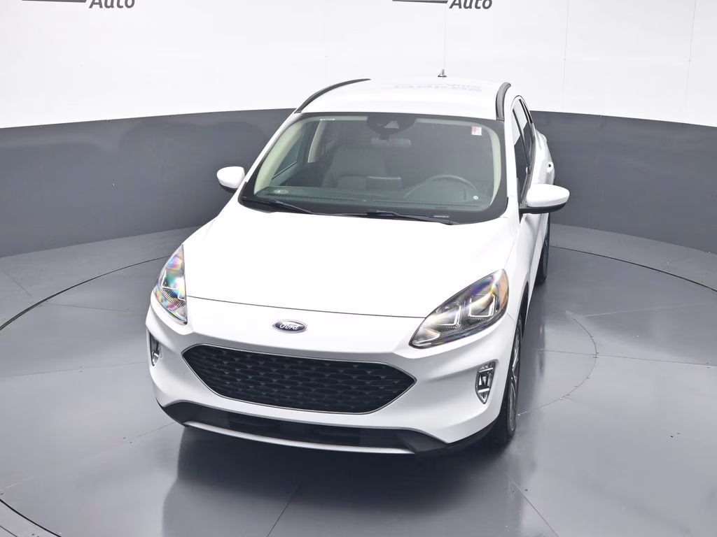 2020 Oxford White Ford Escape SEL AWD SUV