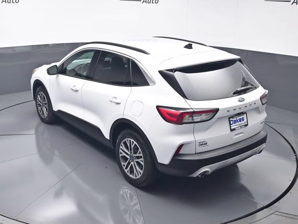 2020 Oxford White Ford Escape SEL AWD SUV