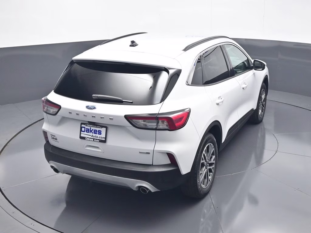 2020 Oxford White Ford Escape SEL AWD SUV