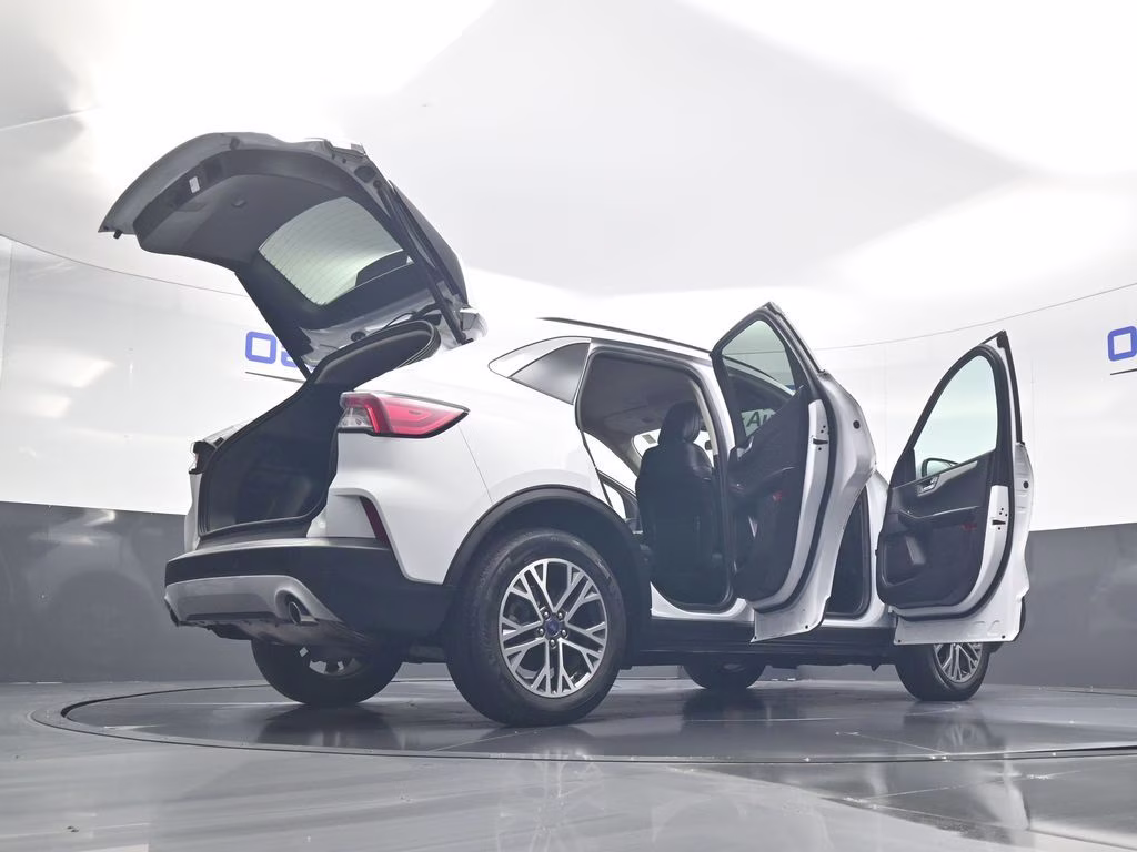 2020 Oxford White Ford Escape SEL AWD SUV