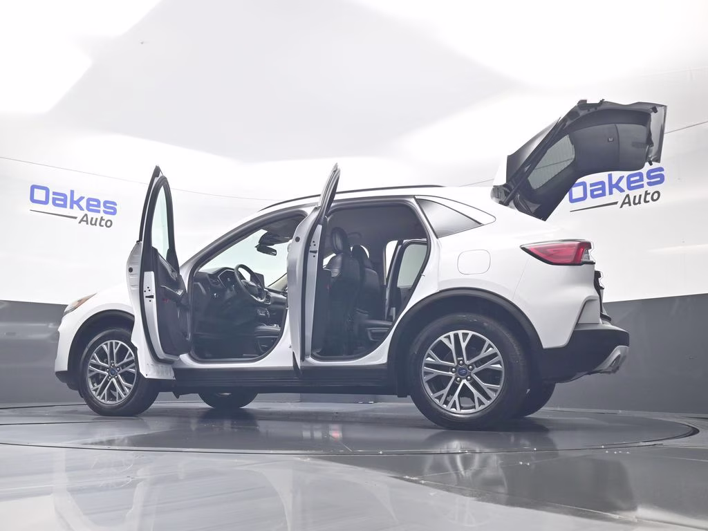 2020 Oxford White Ford Escape SEL AWD SUV