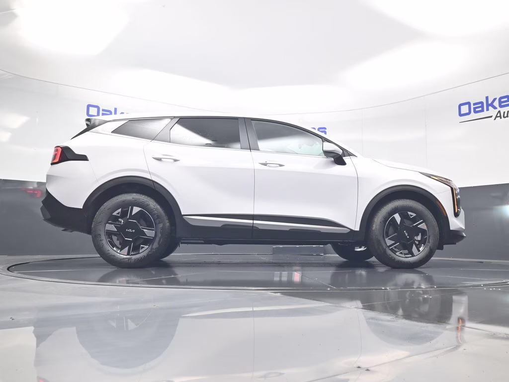 2026 Glacial White Pearl Kia Sportage LX AWD SUV