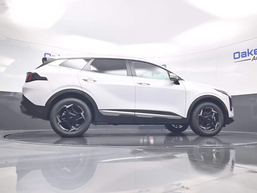 2026 Glacial White Pearl Kia Sportage EX AWD SUV