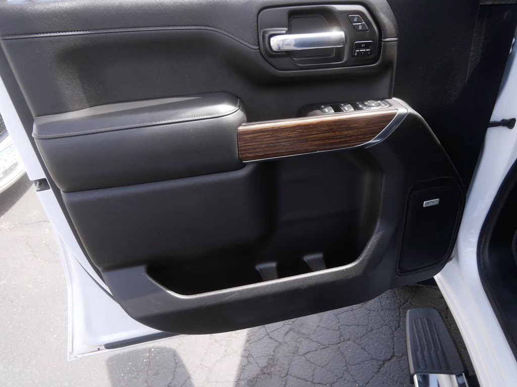 2022 Iridescent Pearl Tricoat Chevrolet Silverado 3500HD High Country 4X4 Truck