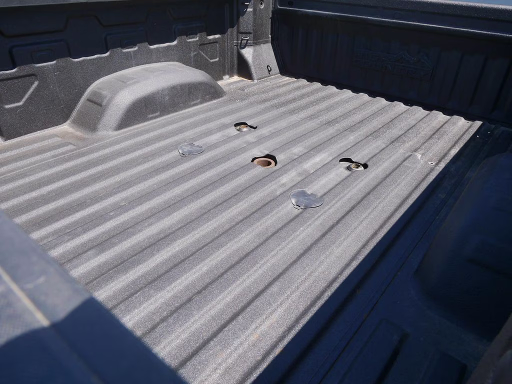 2024 Sterling Gray Metallic Chevrolet Silverado 3500HD High Country 4X4 Truck
