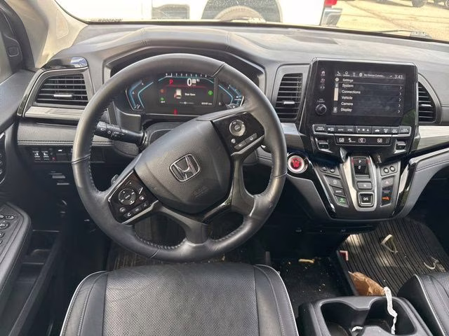2024 Platinum White Pearl Honda Odyssey Elite FWD Van