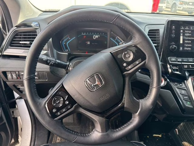 2024 Platinum White Pearl Honda Odyssey Elite FWD Van