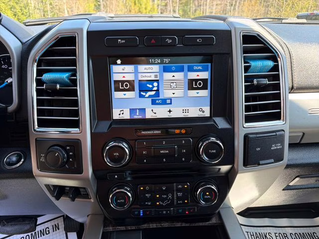 2017 Blue Ford Super Duty F-350 SRW Lariat 4X4 Truck