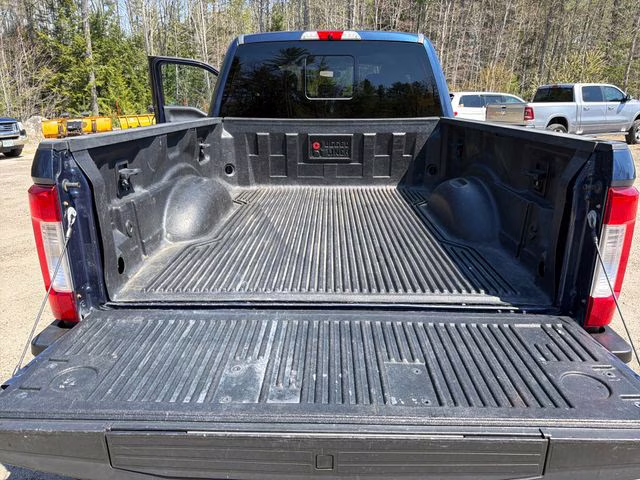 2017 Blue Ford Super Duty F-350 SRW Lariat 4X4 Truck