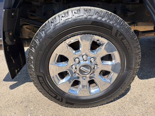 2017 Blue Ford Super Duty F-350 SRW Lariat 4X4 Truck