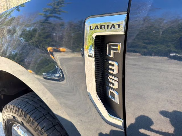 2017 Blue Ford Super Duty F-350 SRW Lariat 4X4 Truck
