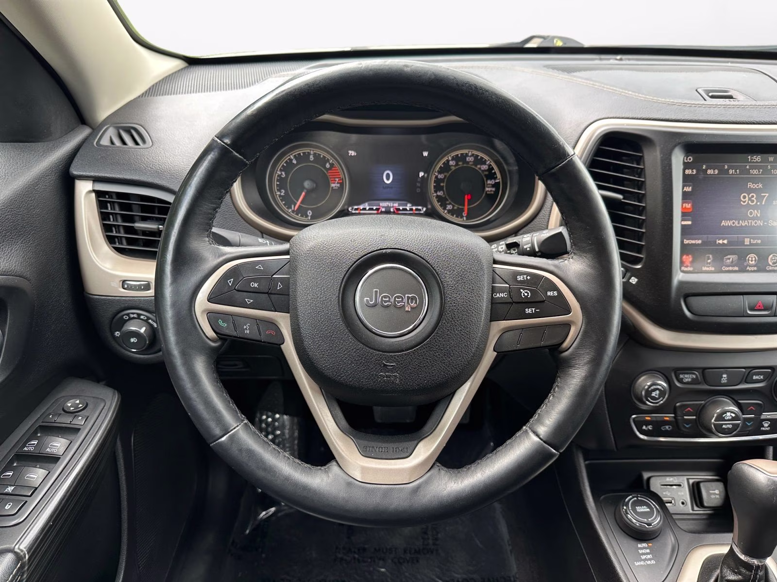 2017 Bright White Clearcoat Jeep Cherokee Limited 4X4 SUV