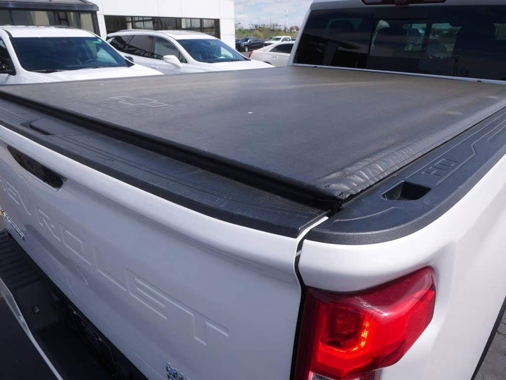 2022 Iridescent Pearl Tricoat Chevrolet Silverado 3500HD High Country 4X4 Truck