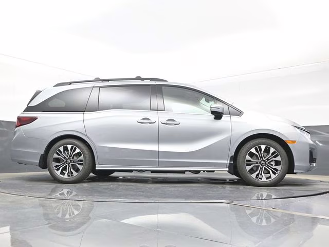 2026 Solar Silver Metallic Honda Odyssey Elite FWD Van