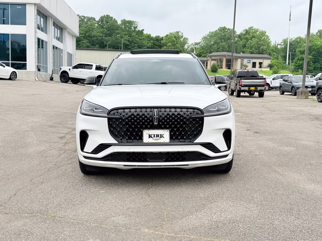 2025 Pristine White Metallic Tri-Coat Lincoln Aviator Reserve RWD SUV