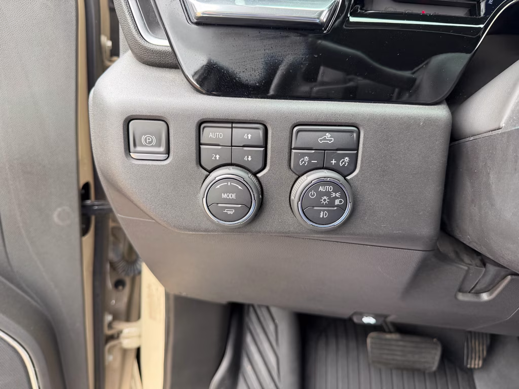 2023 Sand Dune Metallic Chevrolet Silverado LT Trail Boss 4X4 Truck