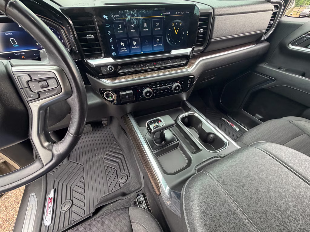 2023 Sand Dune Metallic Chevrolet Silverado LT Trail Boss 4X4 Truck
