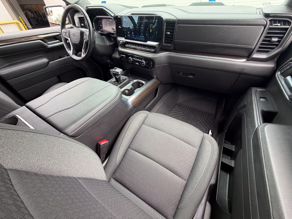 2023 Sand Dune Metallic Chevrolet Silverado LT Trail Boss 4X4 Truck