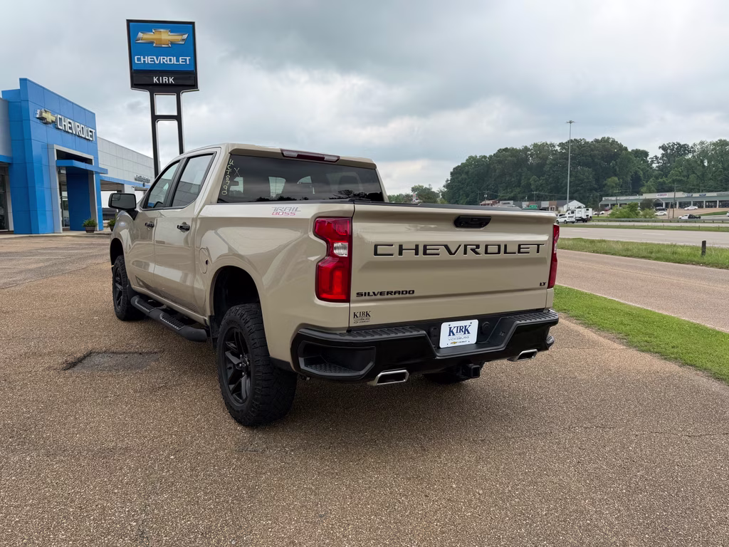 2023 Sand Dune Metallic Chevrolet Silverado LT Trail Boss 4X4 Truck