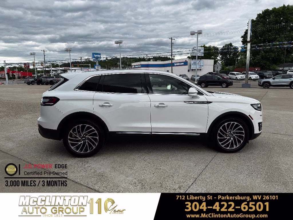 2020 White Lincoln Nautilus Reserve AWD SUV