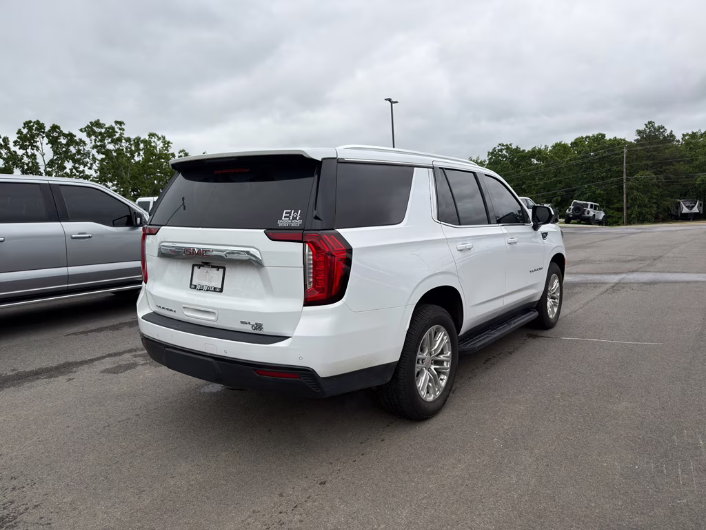 2024 Summit White GMC Yukon SLE RWD SUV
