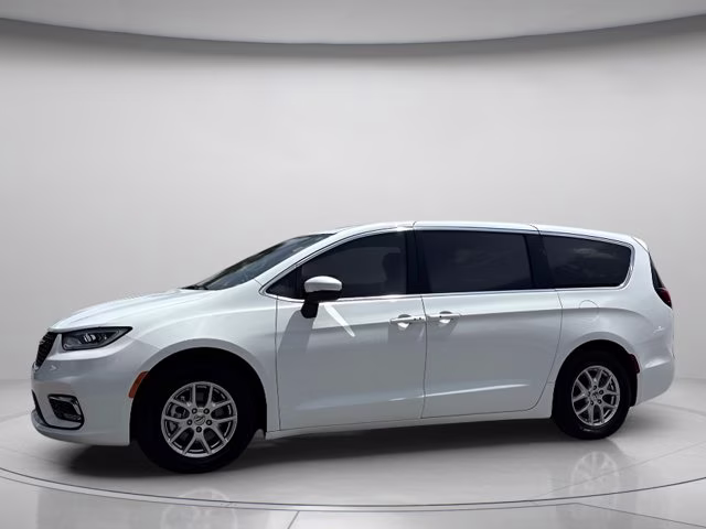 2023 Bright White Clearcoat Chrysler Pacifica Touring L FWD Van