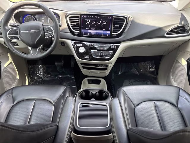 2023 Bright White Clearcoat Chrysler Pacifica Touring L FWD Van